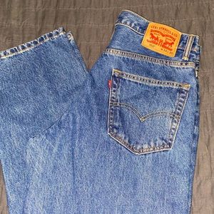 Levi’s 550 Relaxed Fit